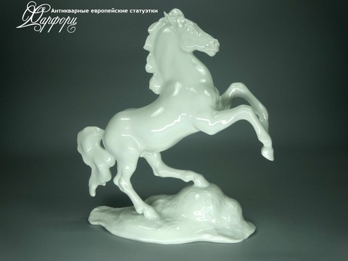 Купить фарфоровую статуэтку Rosenthal Конь на дыбах